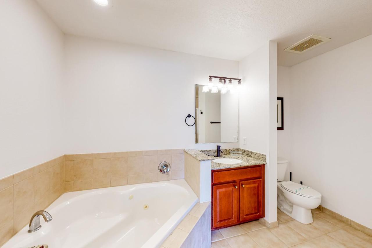 Worldquest Marvel Apartment Orlando Exterior photo